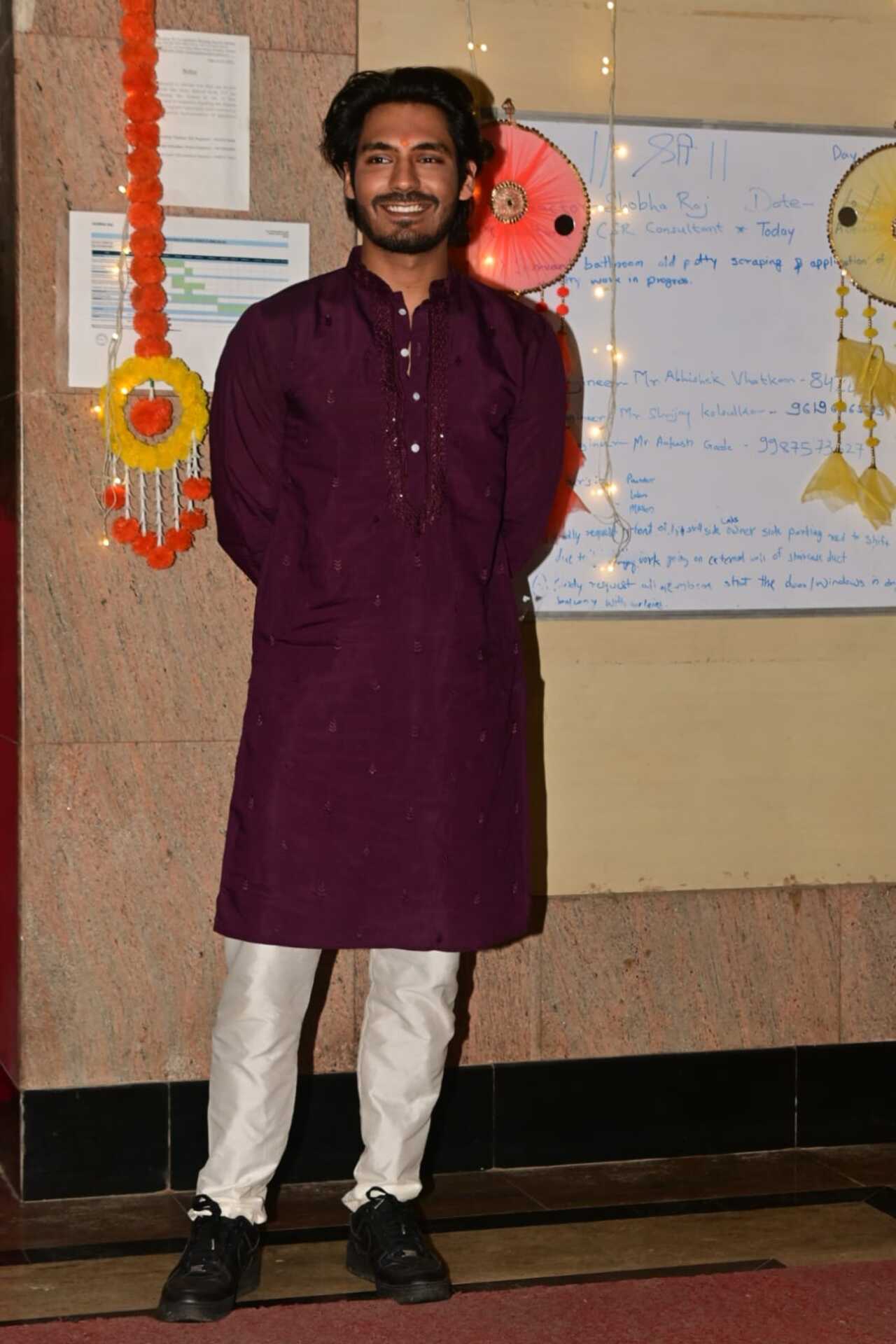 Digvijay Rathee also arrived in style for the celebrations. She wore a burgandy coloured kurta and white bottoms as he smiled and posed for the shutterbugs. 